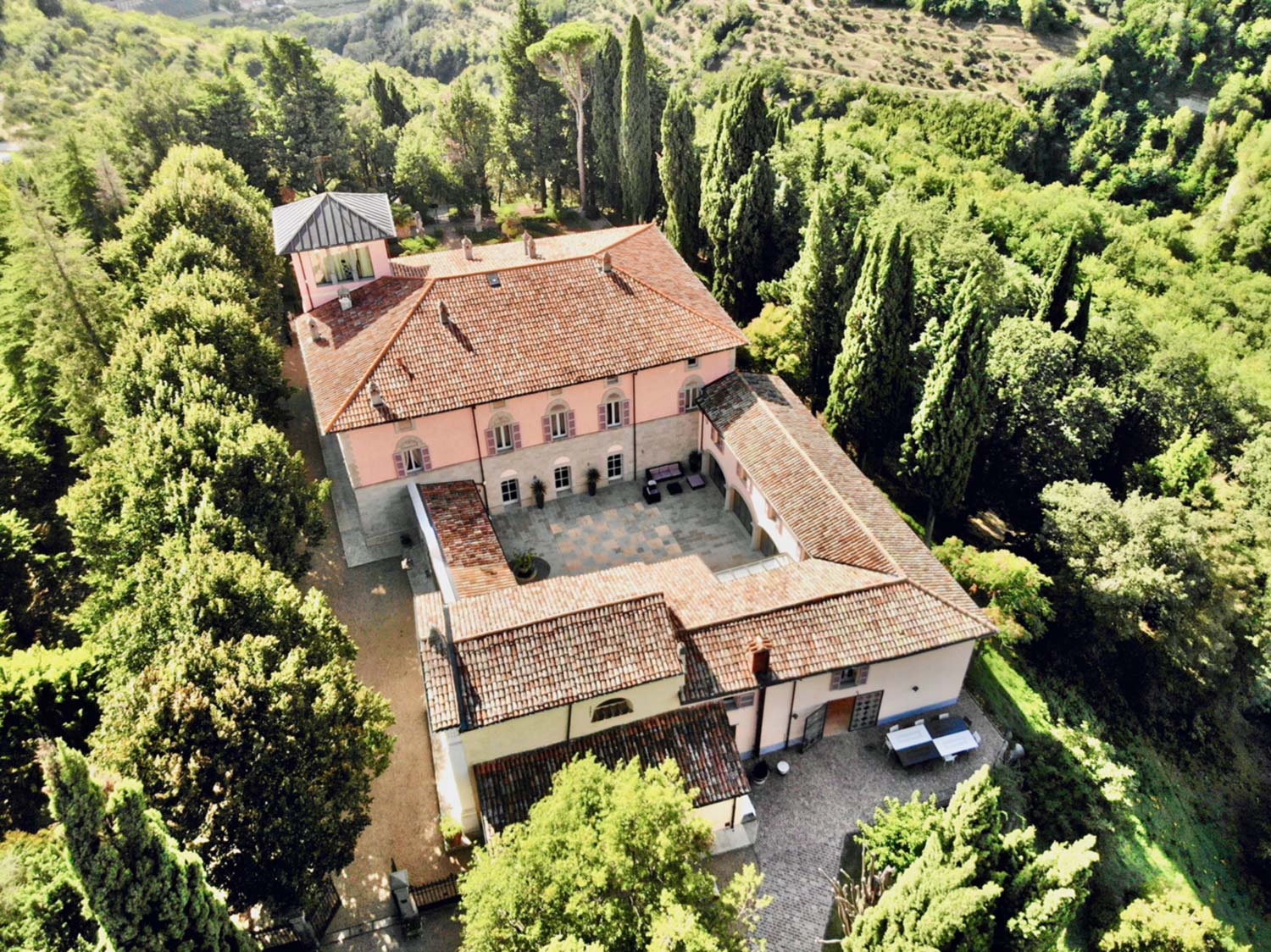 VILLA LIVERZANO